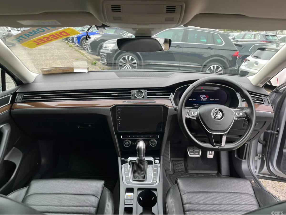 Volkswagen Passat Saloon, Diesel, 2018, Grey