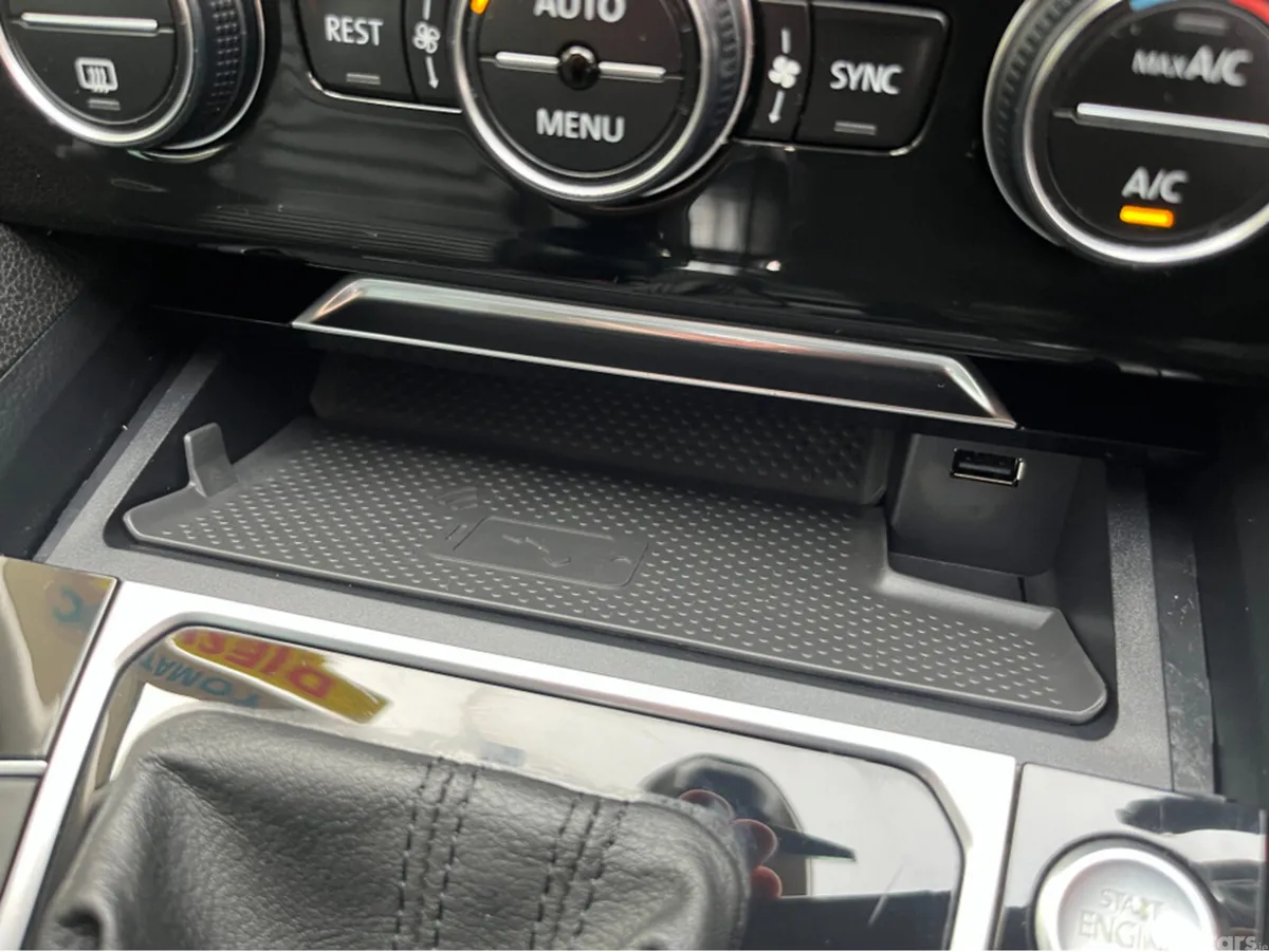 Volkswagen Passat Saloon, Diesel, 2018, Grey
