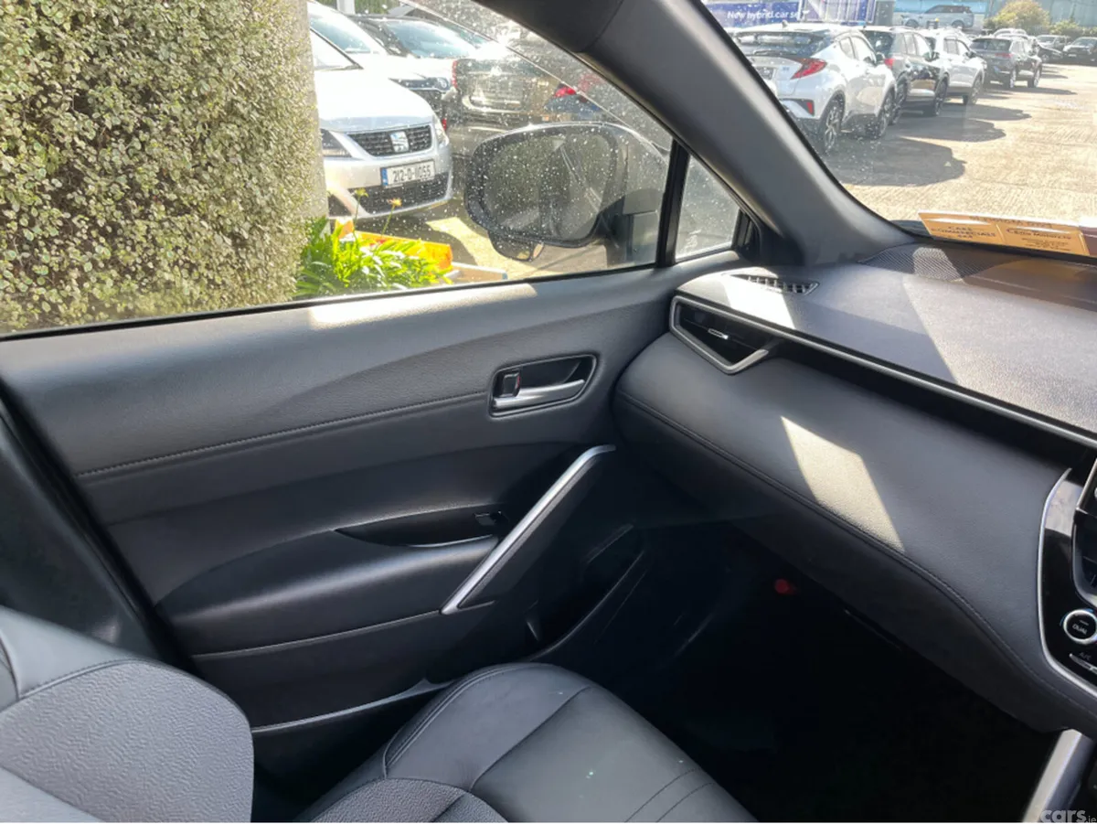 Toyota Corolla Cross SUV, Petrol Hybrid, 2023, Black