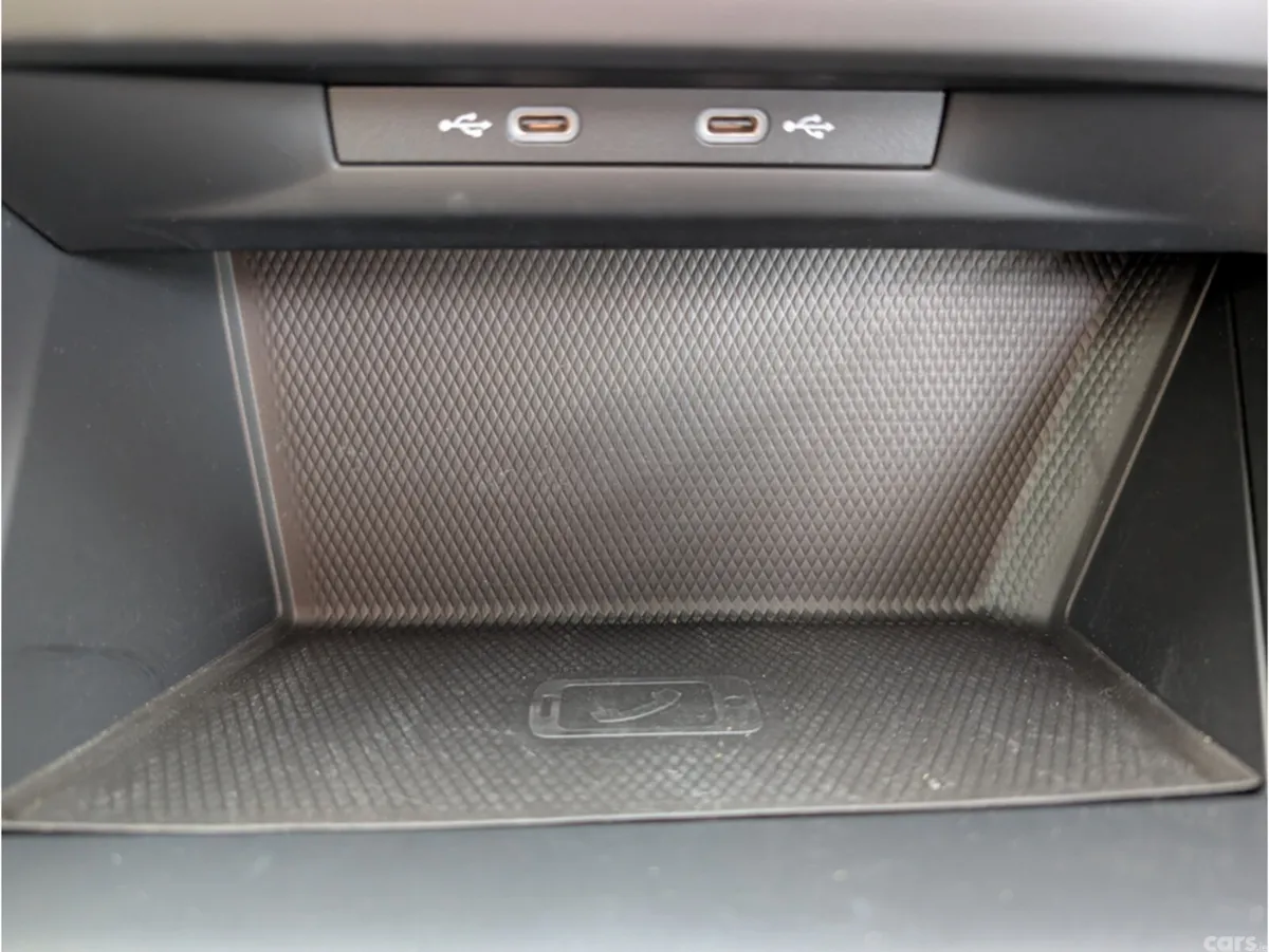 Volkswagen Golf Hatchback, Diesel, 2024, White