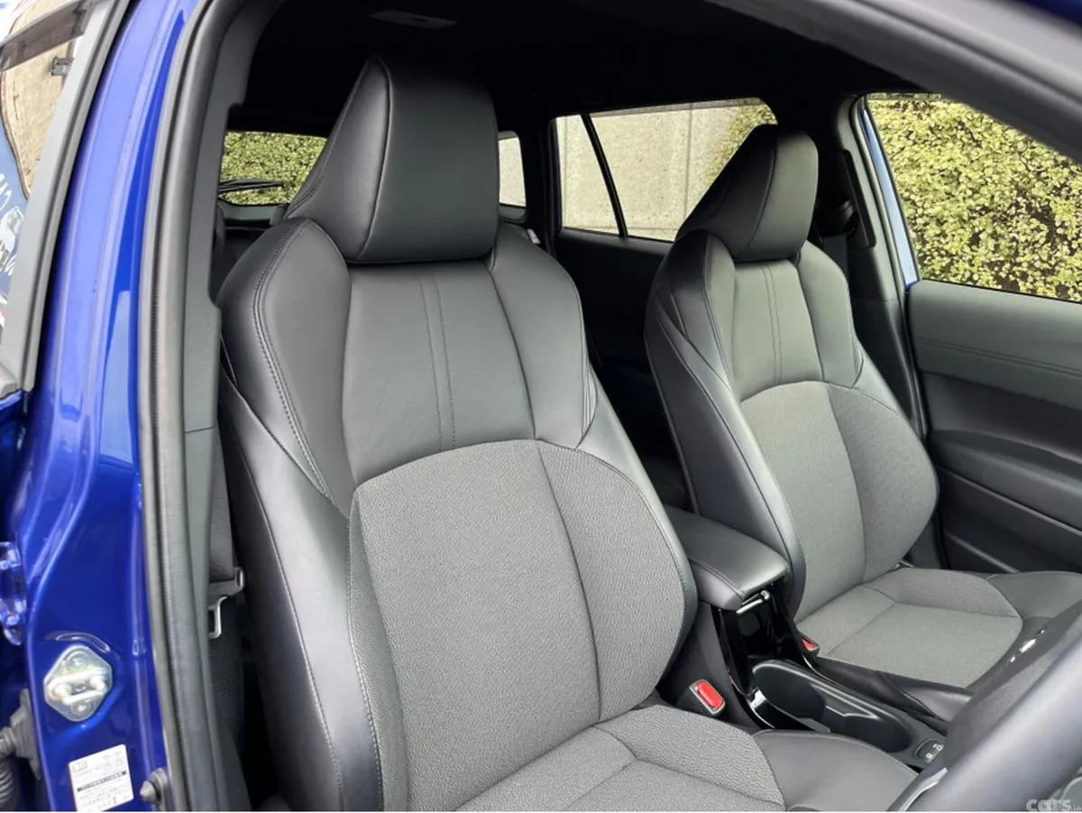 Toyota Corolla Cross SUV, Petrol Hybrid, 2022, Blue