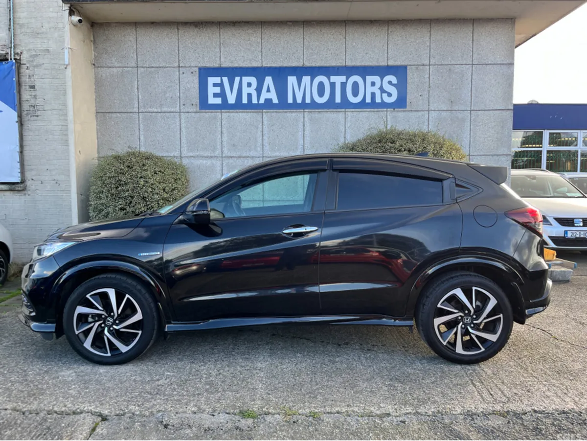 Honda Vezel SUV, Petrol Hybrid, 2021, Black