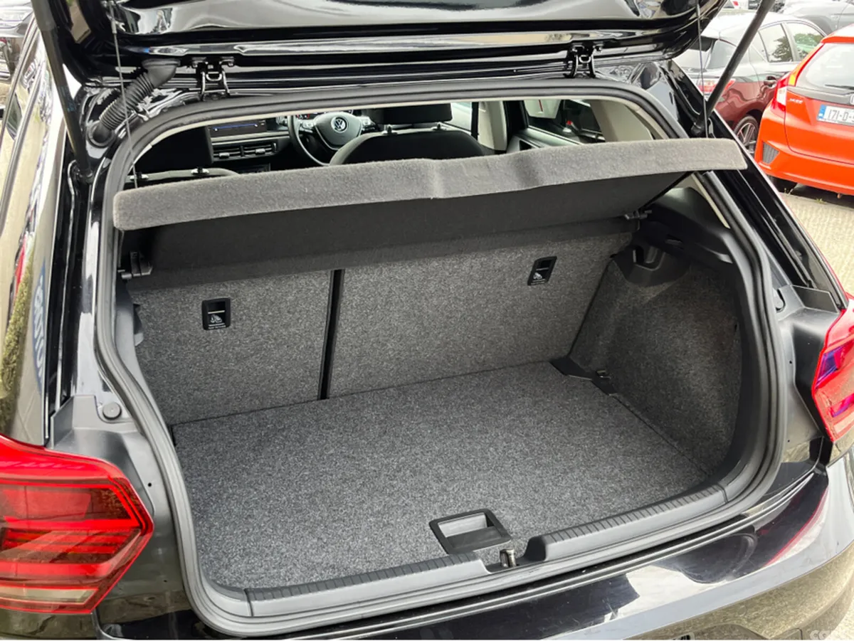 Volkswagen Polo Hatchback, Petrol, 2021, Black