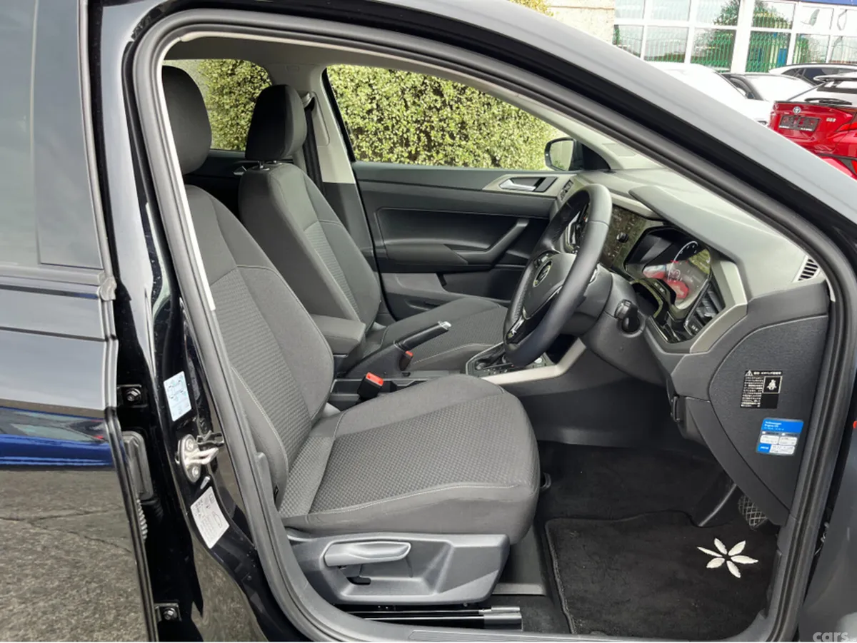 Volkswagen Polo Hatchback, Petrol, 2021, Black