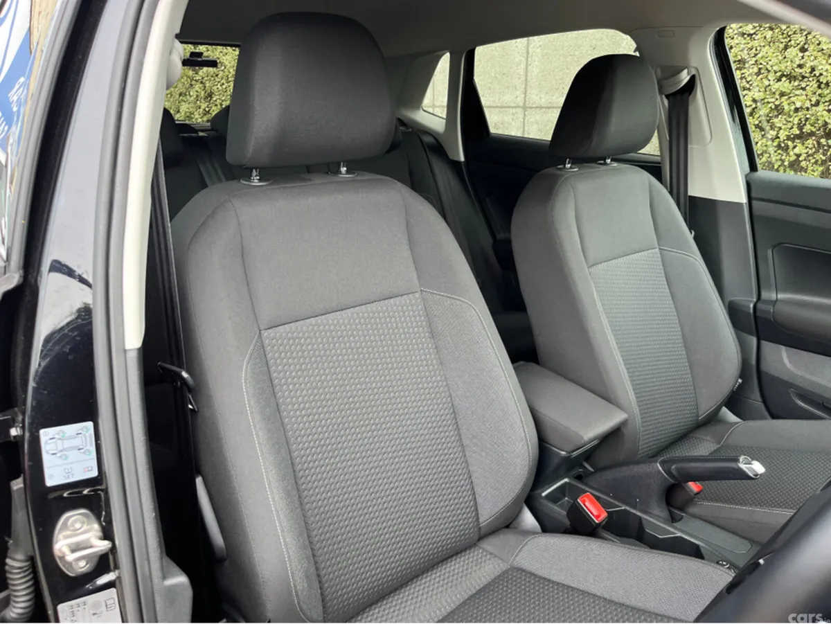 Volkswagen Polo Hatchback, Petrol, 2021, Black