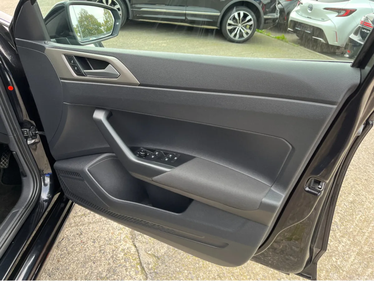Volkswagen Polo Hatchback, Petrol, 2021, Black