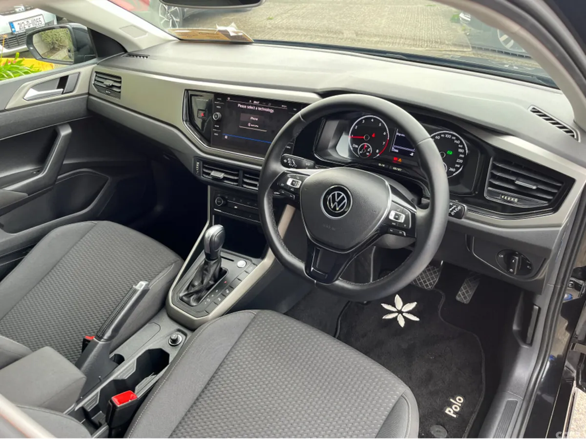 Volkswagen Polo Hatchback, Petrol, 2021, Black