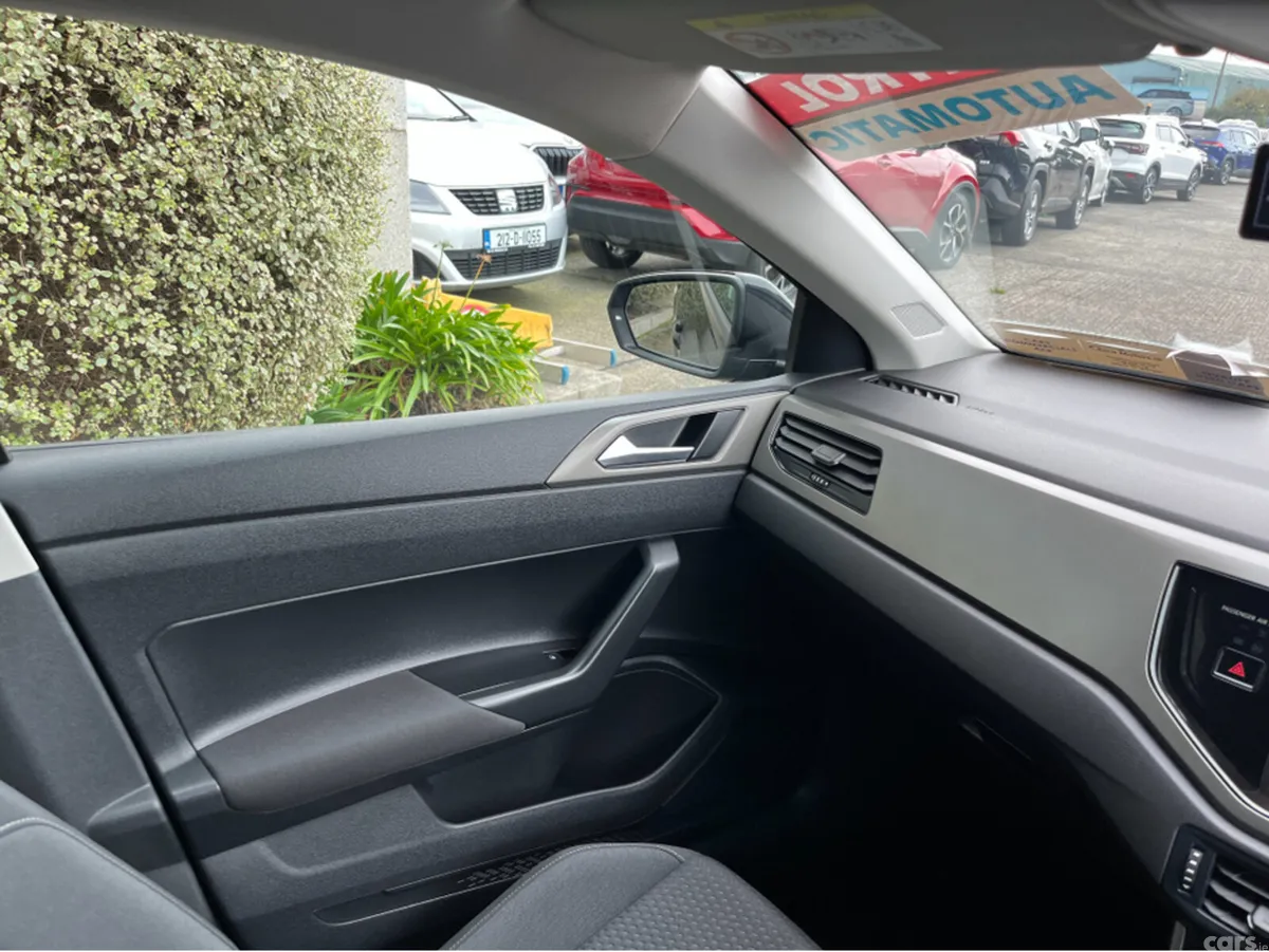 Volkswagen Polo Hatchback, Petrol, 2021, Black