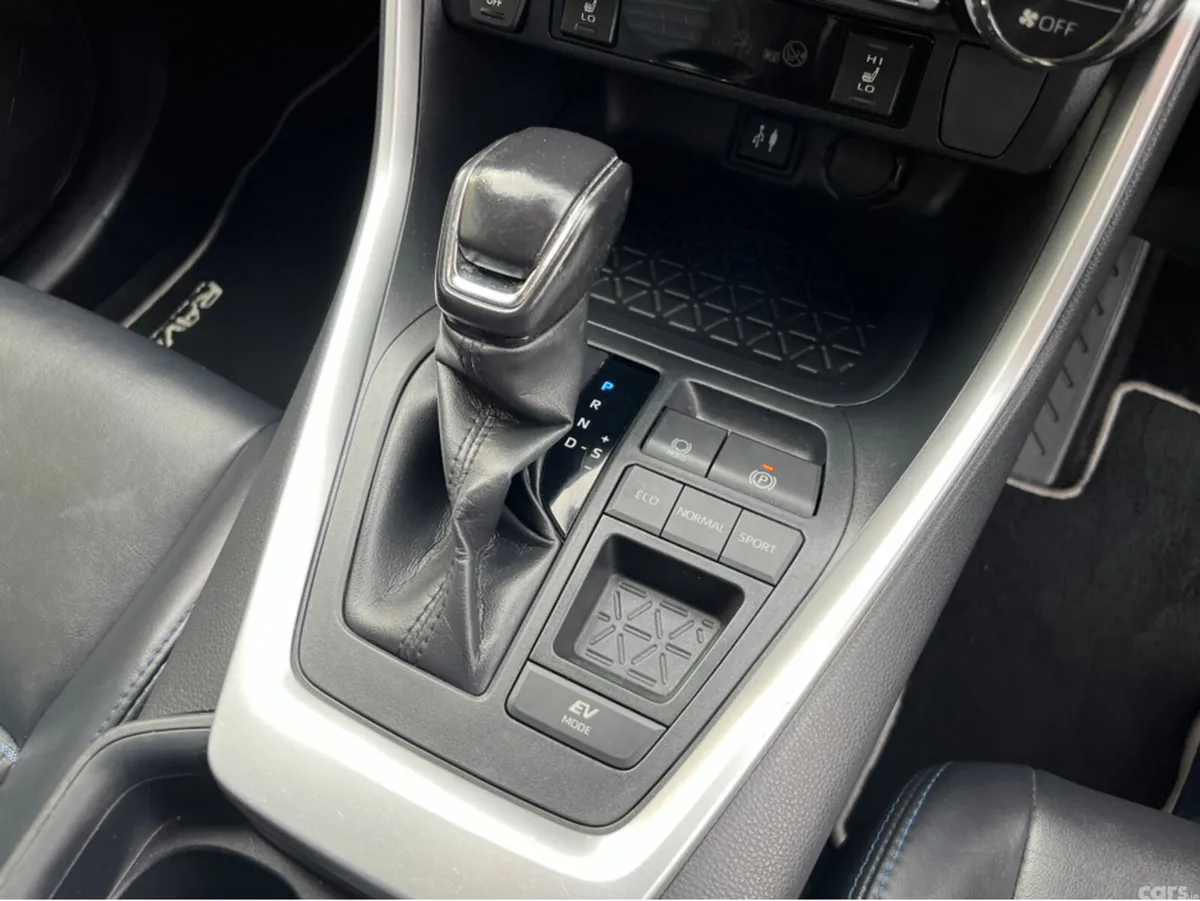 Toyota RAV4 SUV, Petrol Hybrid, 2019, Grey
