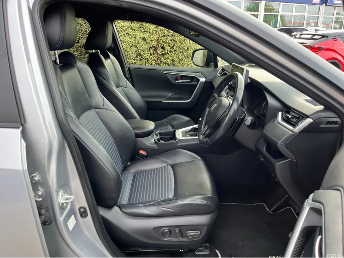 Toyota RAV4 SUV, Petrol Hybrid, 2019, Grey