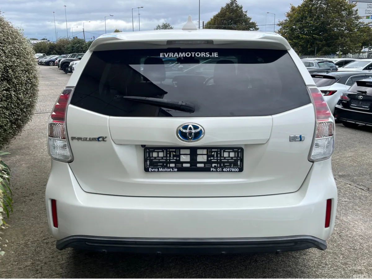 Toyota Prius MPV, Petrol Hybrid, 2019, White