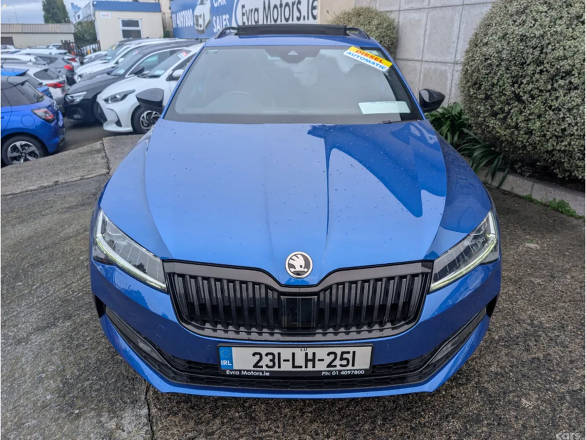 Skoda Superb Estate, Diesel, 2023, Blue