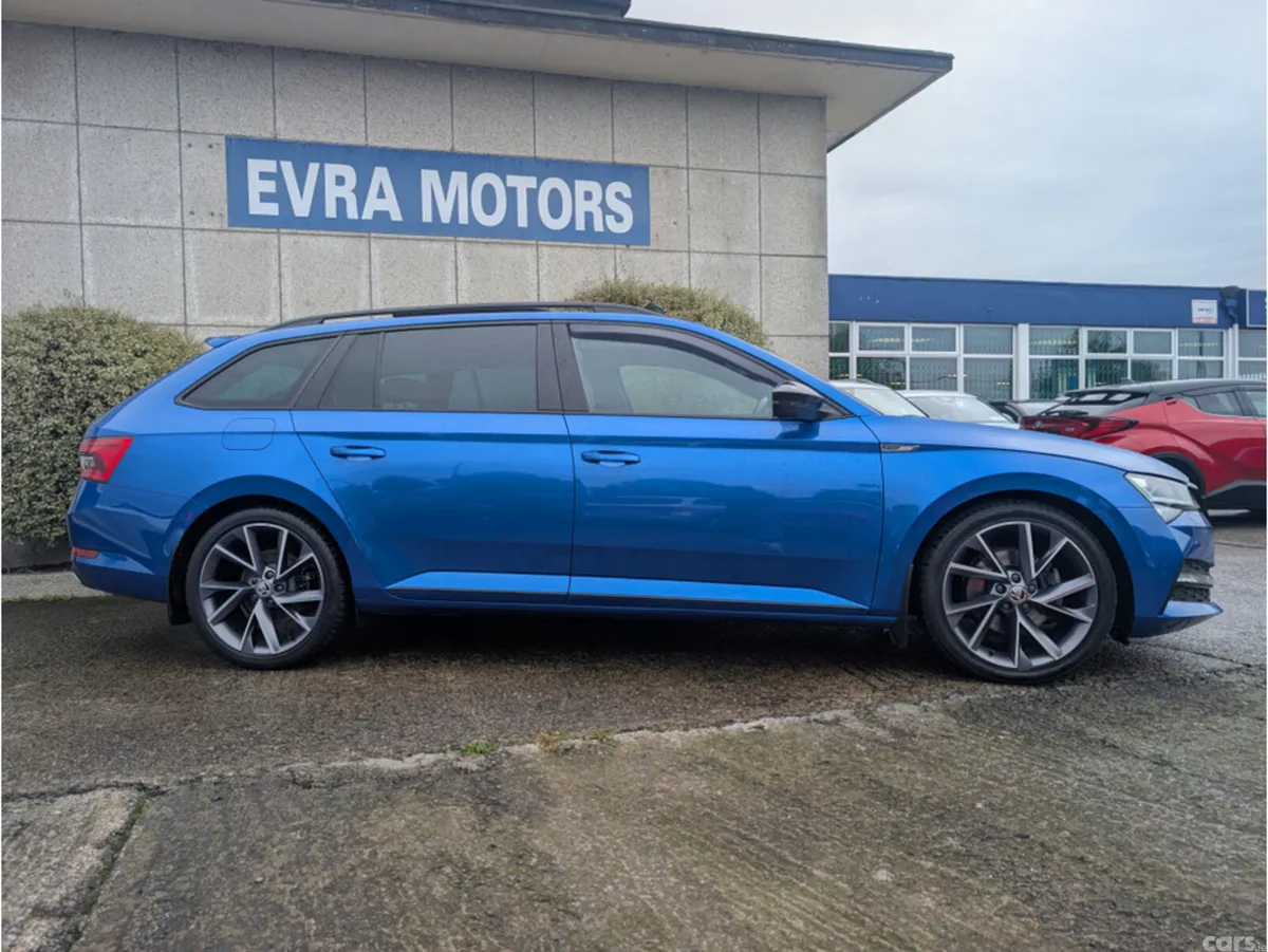 Skoda Superb Estate, Diesel, 2023, Blue