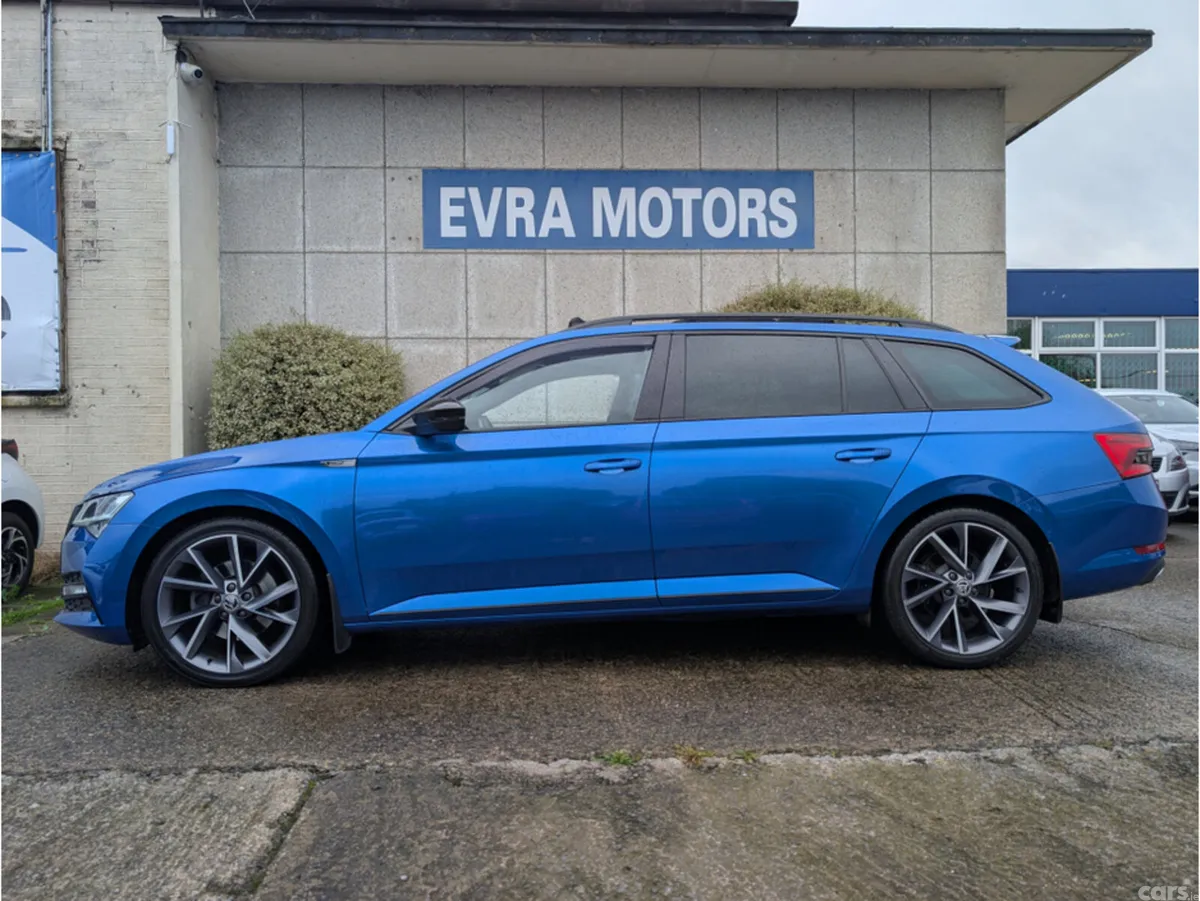 Skoda Superb Estate, Diesel, 2023, Blue