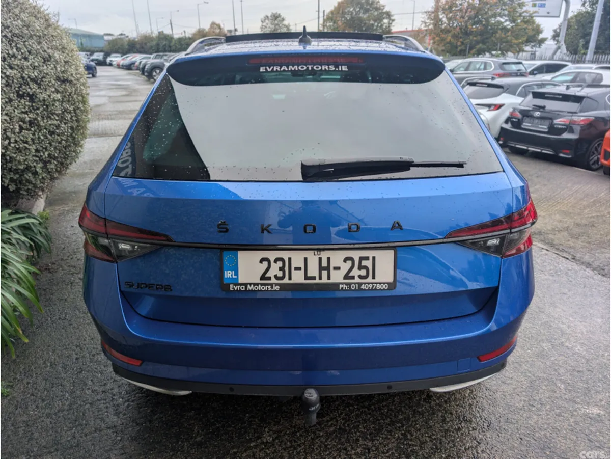 Skoda Superb Estate, Diesel, 2023, Blue