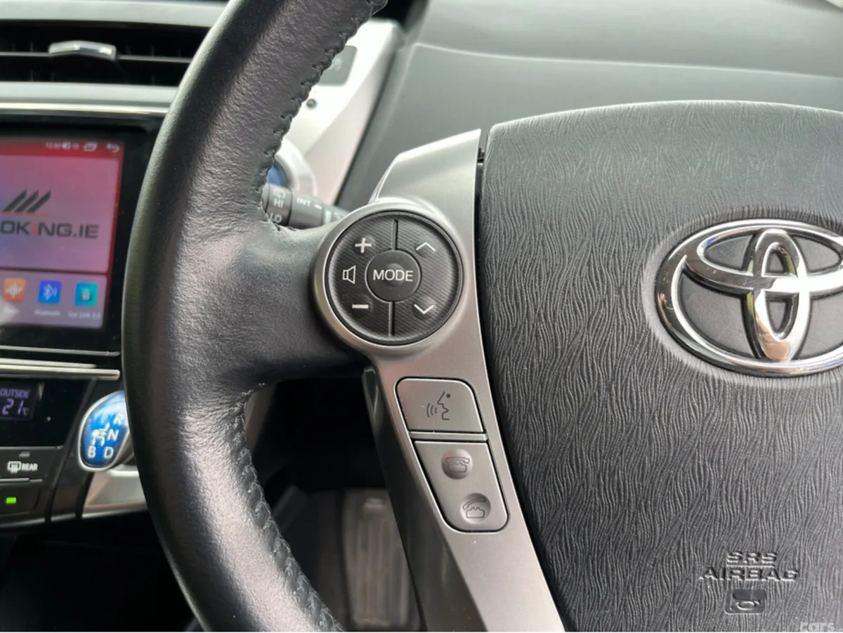 Toyota Prius MPV, Petrol Hybrid, 2019, White