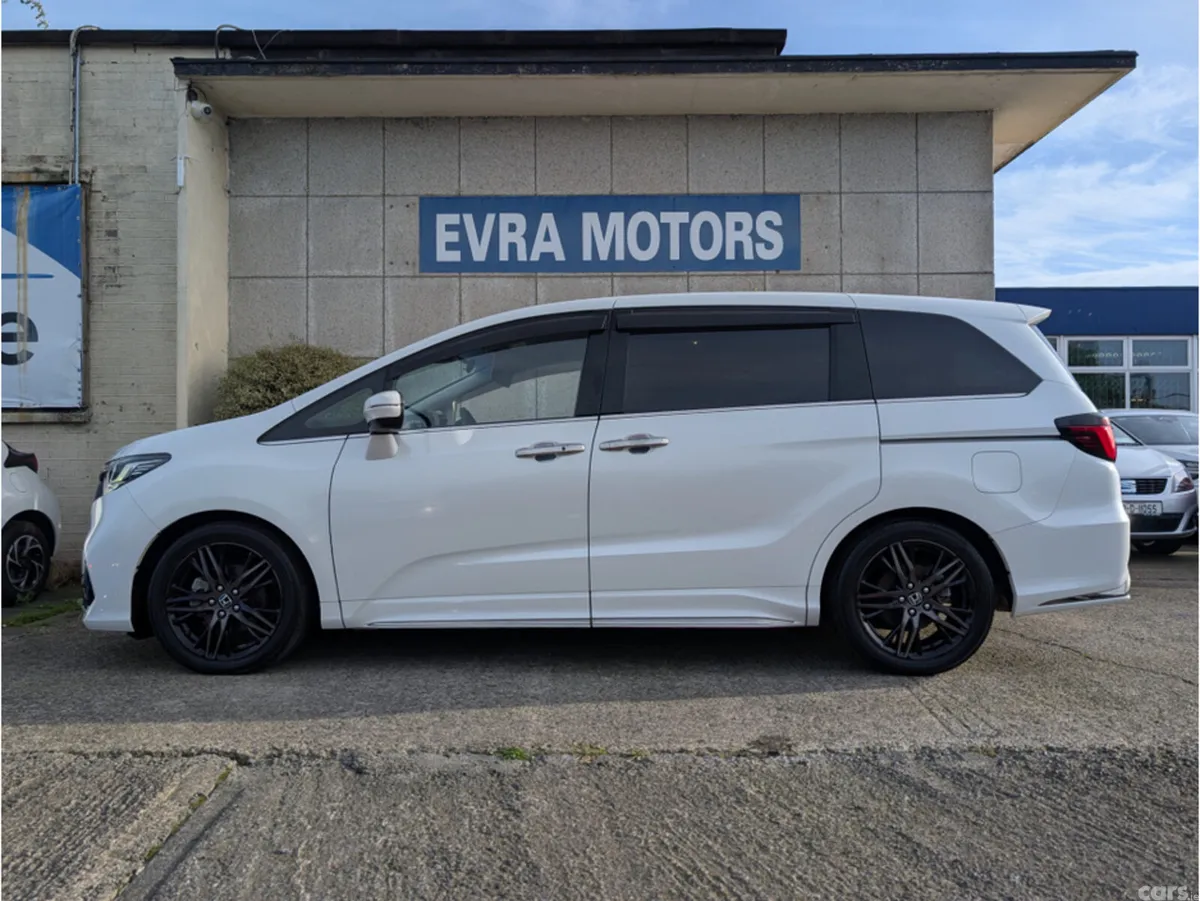 Honda Odyssey MPV, Petrol Hybrid, 2021, White