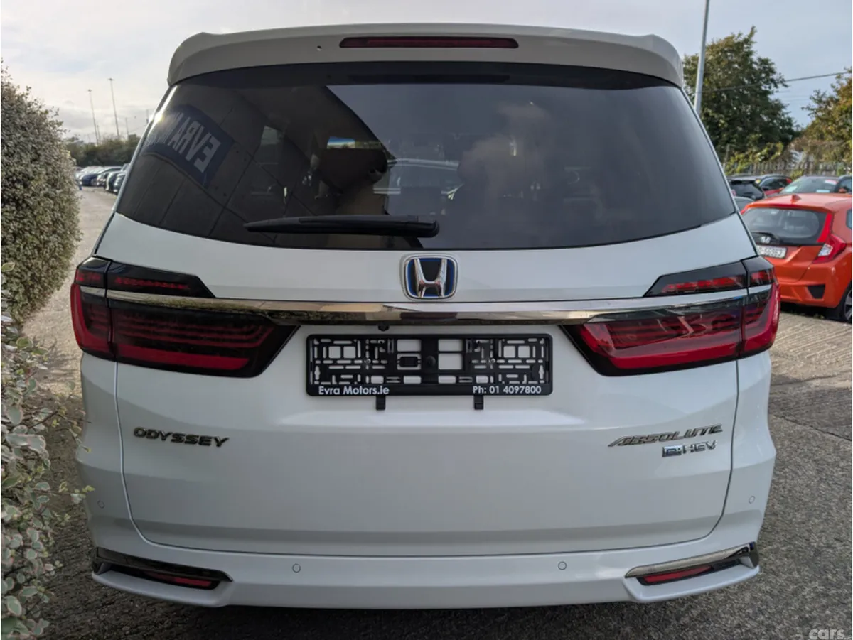 Honda Odyssey MPV, Petrol Hybrid, 2021, White