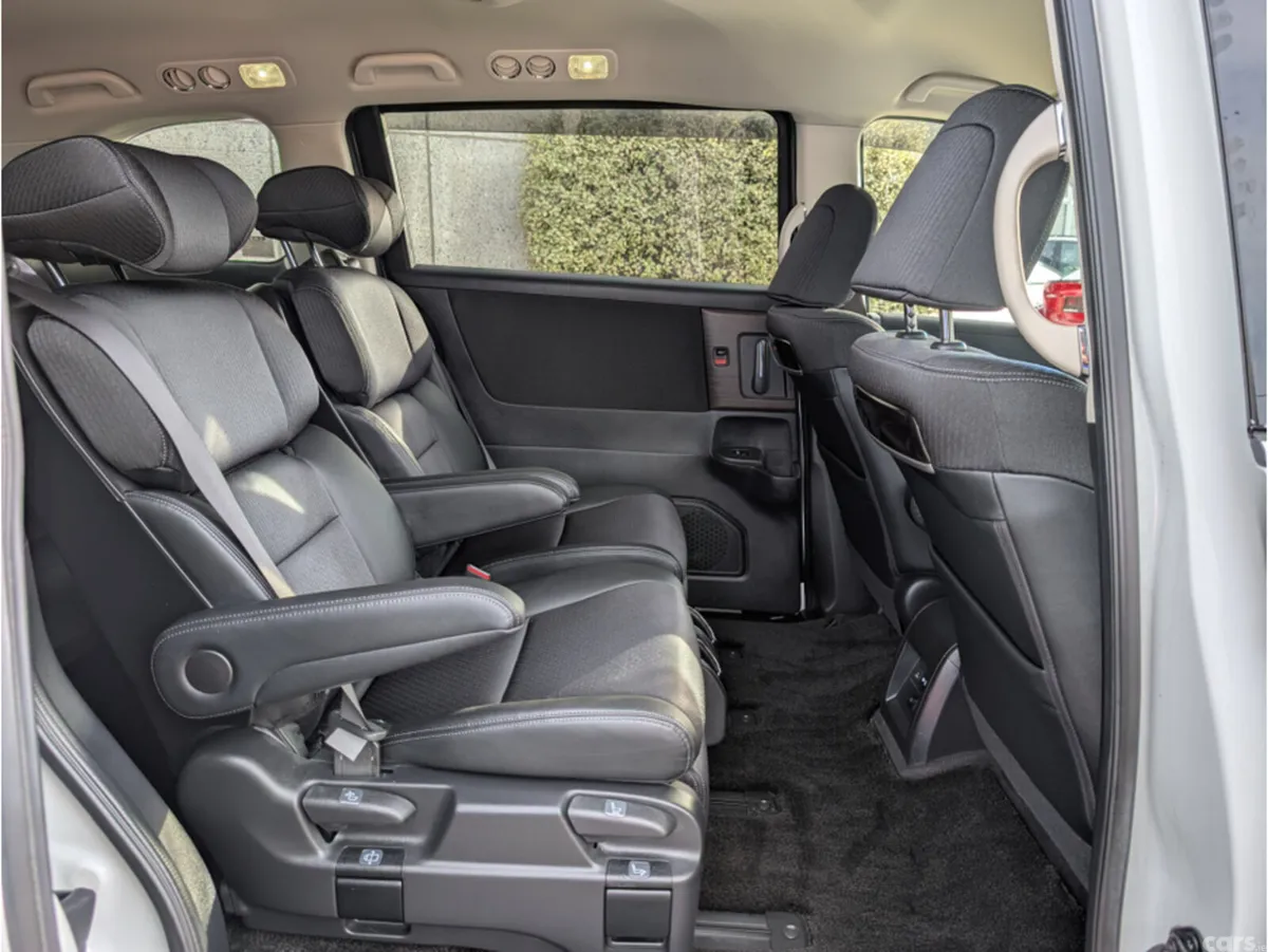 Honda Odyssey MPV, Petrol Hybrid, 2021, White
