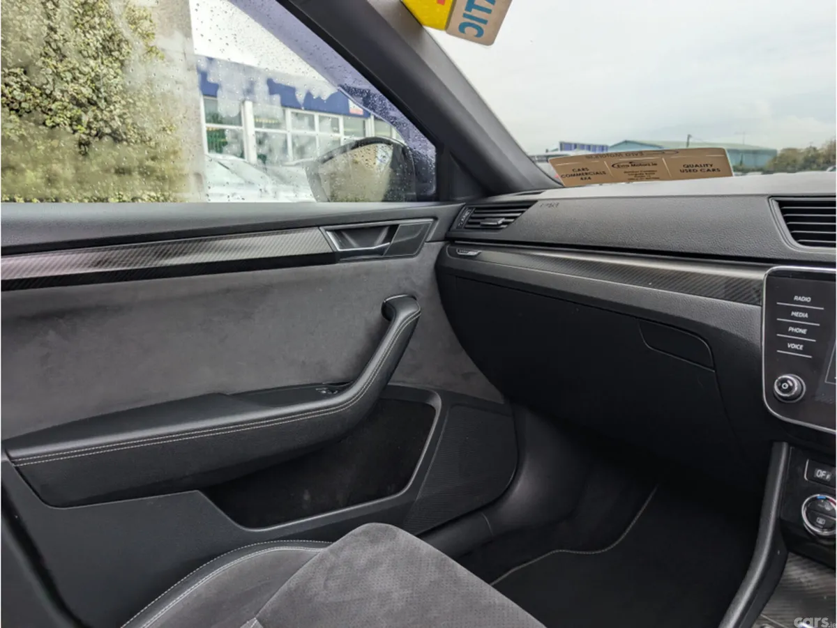 Skoda Superb Estate, Diesel, 2023, Blue