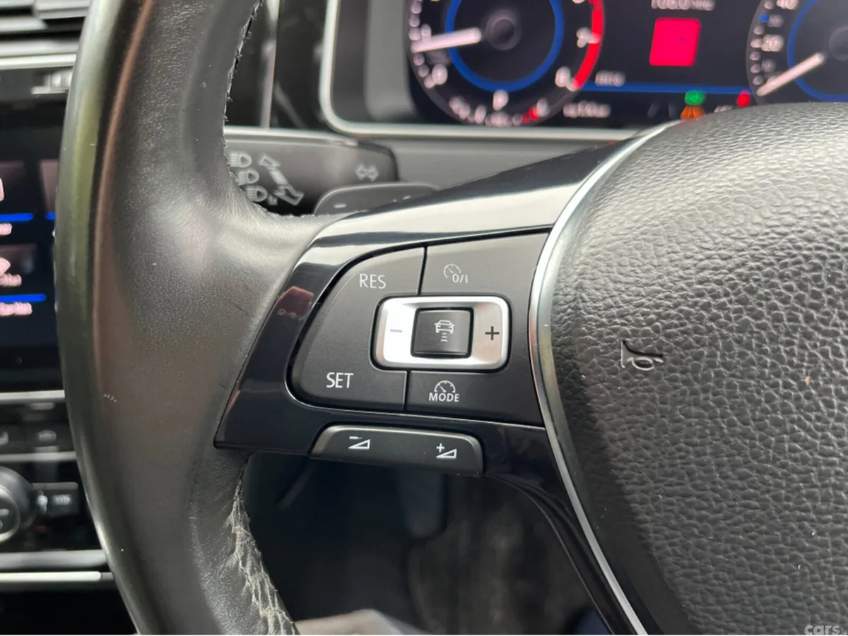Volkswagen Golf Hatchback, Petrol, 2018, Black