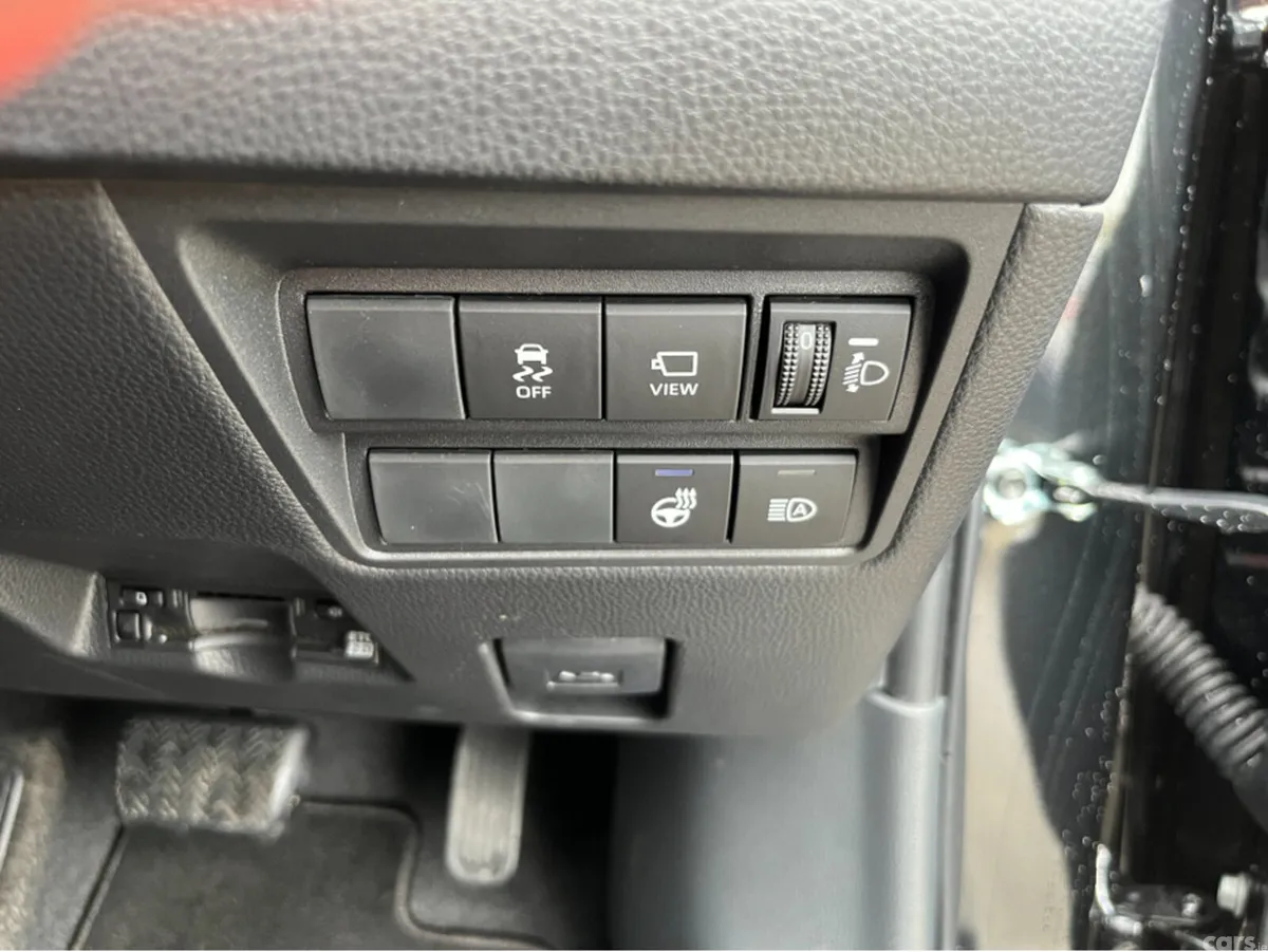 Toyota Yaris Cross SUV, Petrol Hybrid, 2025, Black