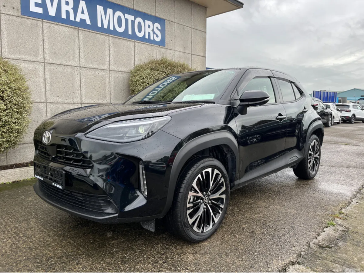 Toyota Yaris Cross SUV, Petrol Hybrid, 2025, Black