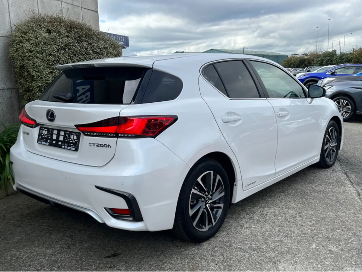 Lexus CT Hatchback, Petrol Hybrid, 2021, White