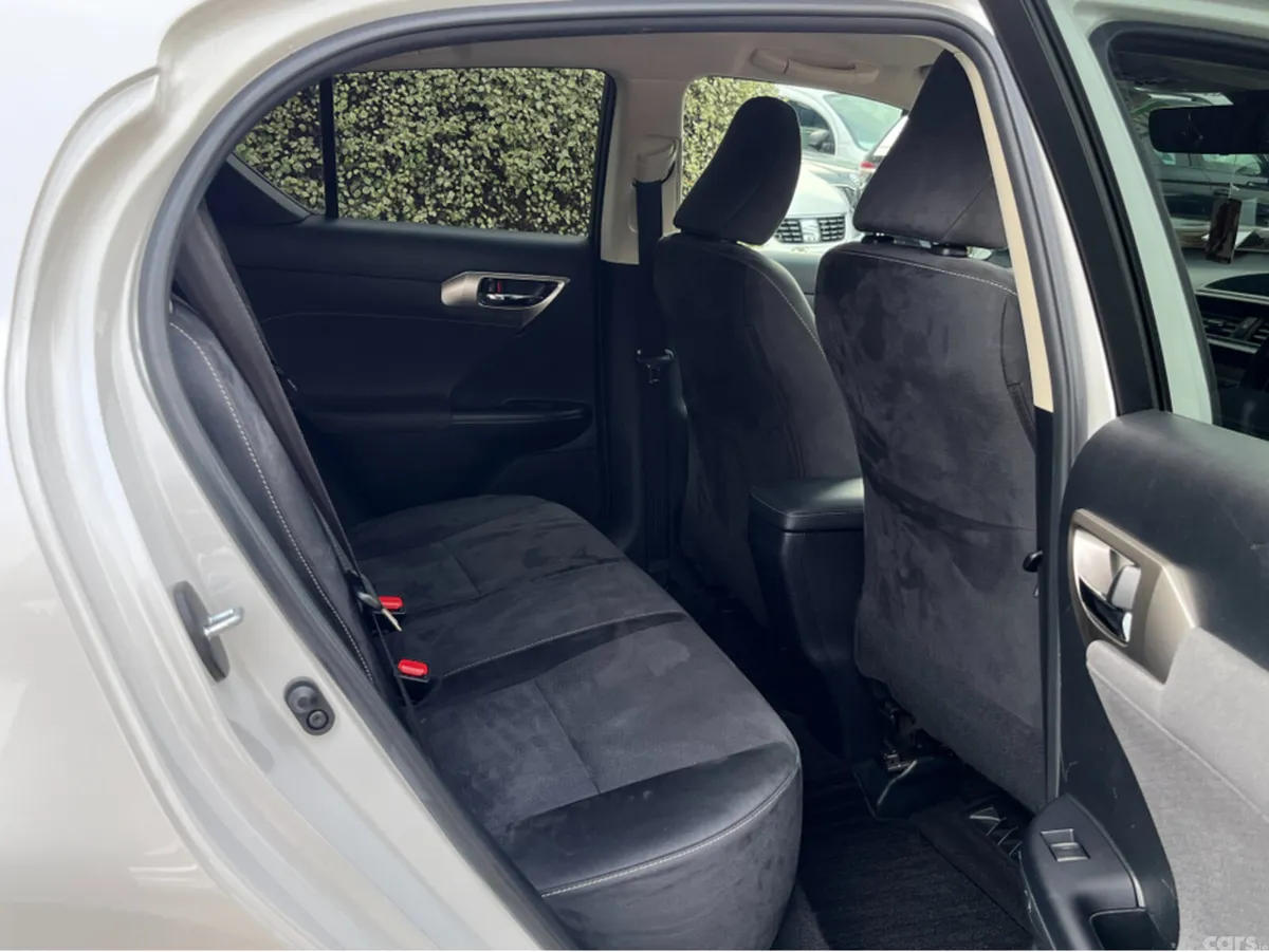 Lexus CT Hatchback, Petrol Hybrid, 2021, White
