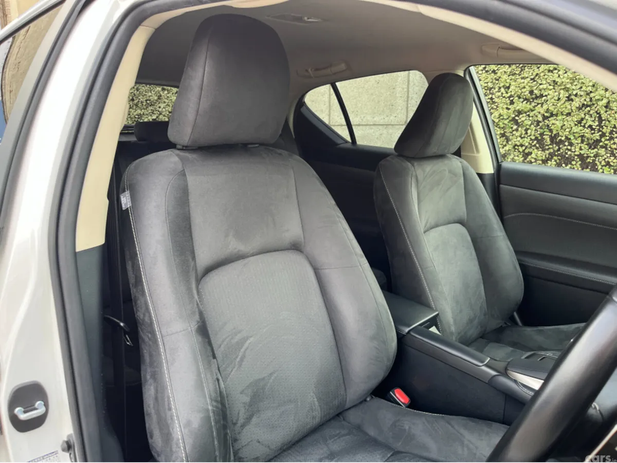 Lexus CT Hatchback, Petrol Hybrid, 2021, White