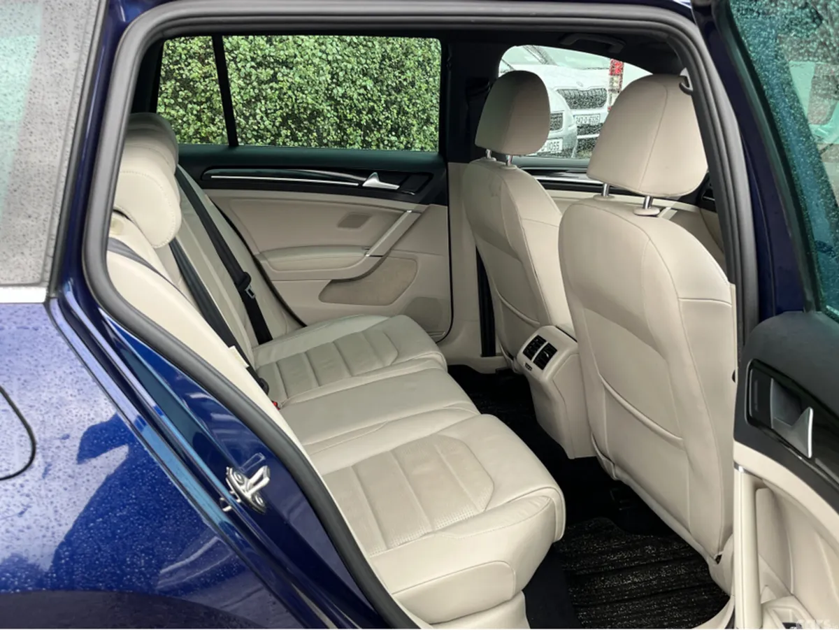 Volkswagen Golf Estate, Diesel, 2019, Blue