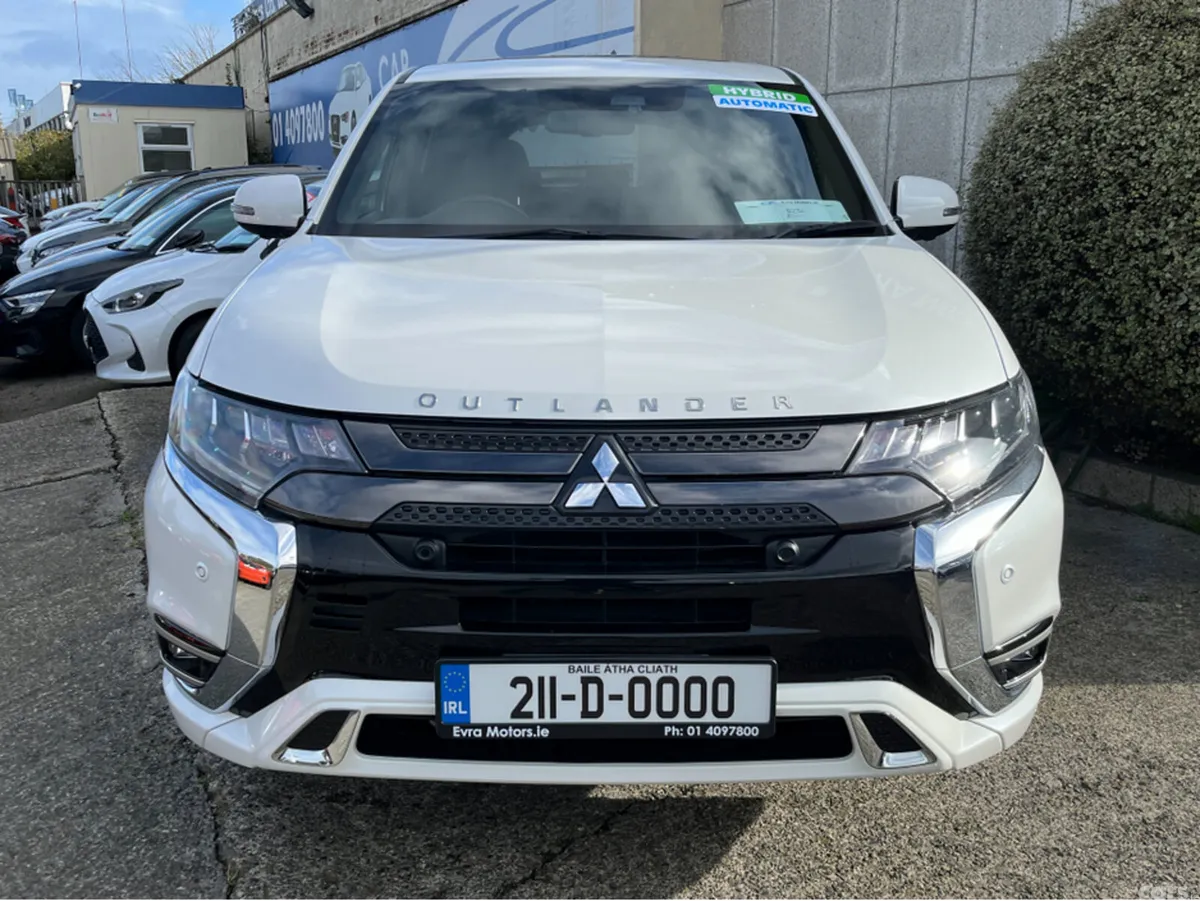 Mitsubishi Outlander SUV, Petrol Plug-in Hybrid, 2021, White