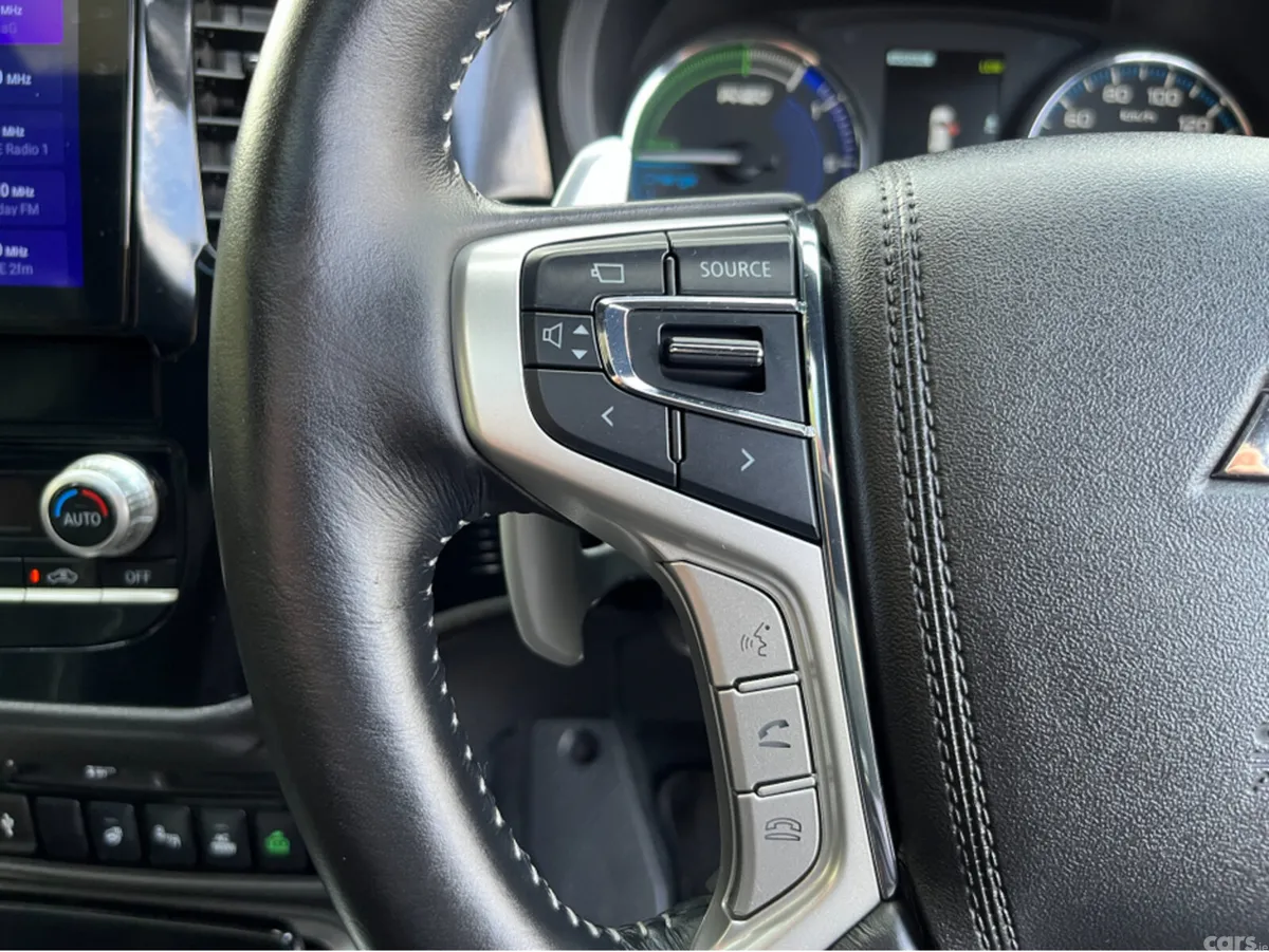 Mitsubishi Outlander SUV, Petrol Plug-in Hybrid, 2021, White