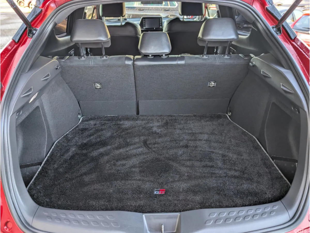 Toyota C-HR SUV, Petrol Hybrid, 2023, Red