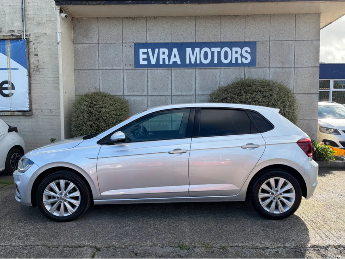 Volkswagen Polo Hatchback, Petrol, 2018, Silver