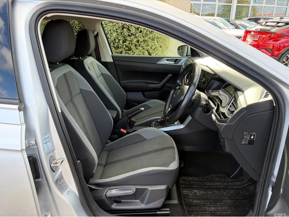 Volkswagen Polo Hatchback, Petrol, 2018, Silver