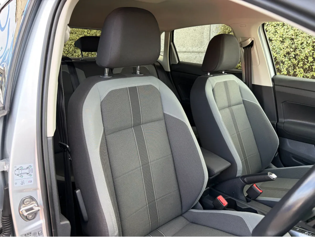Volkswagen Polo Hatchback, Petrol, 2018, Silver