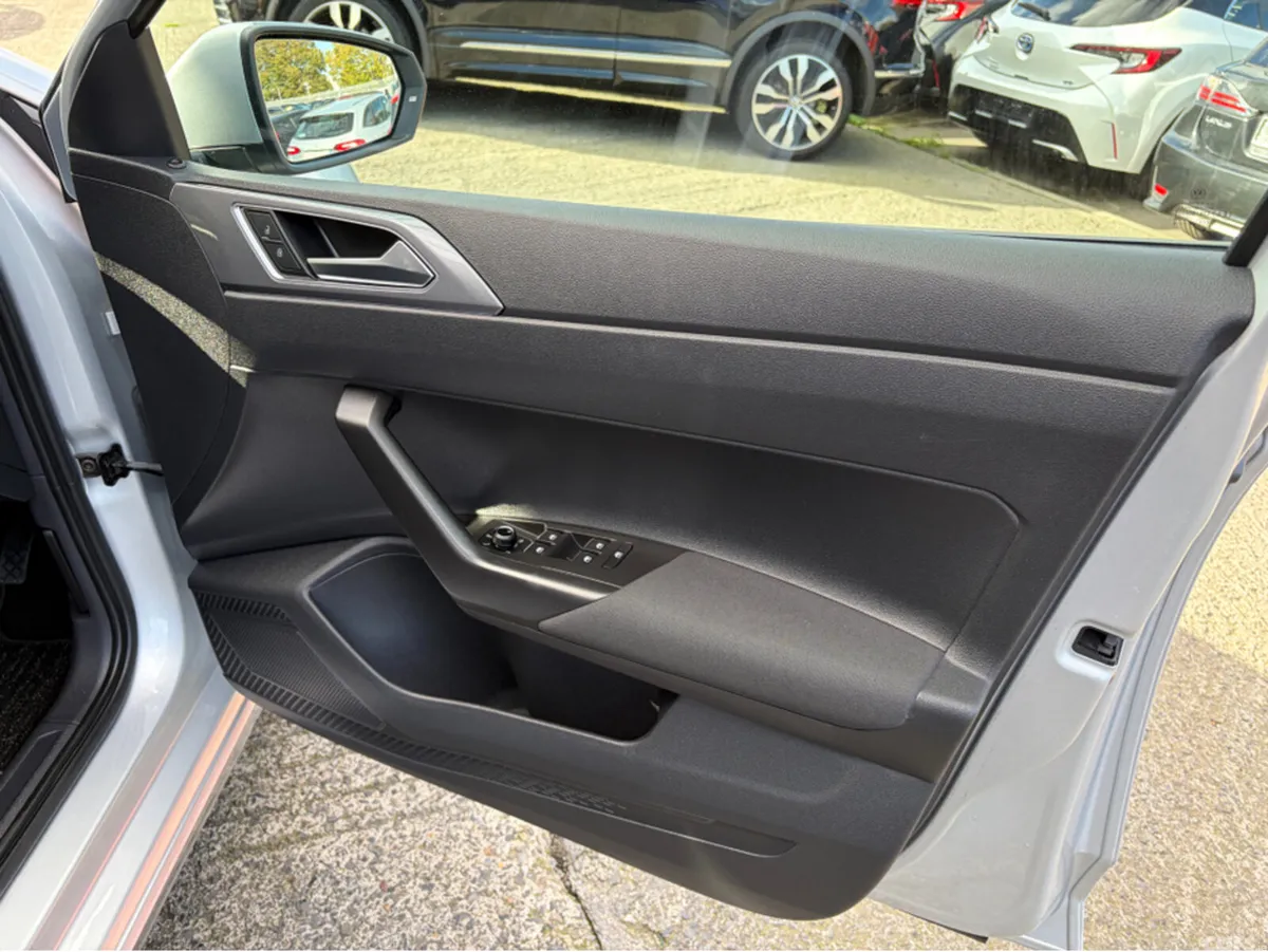 Volkswagen Polo Hatchback, Petrol, 2018, Silver