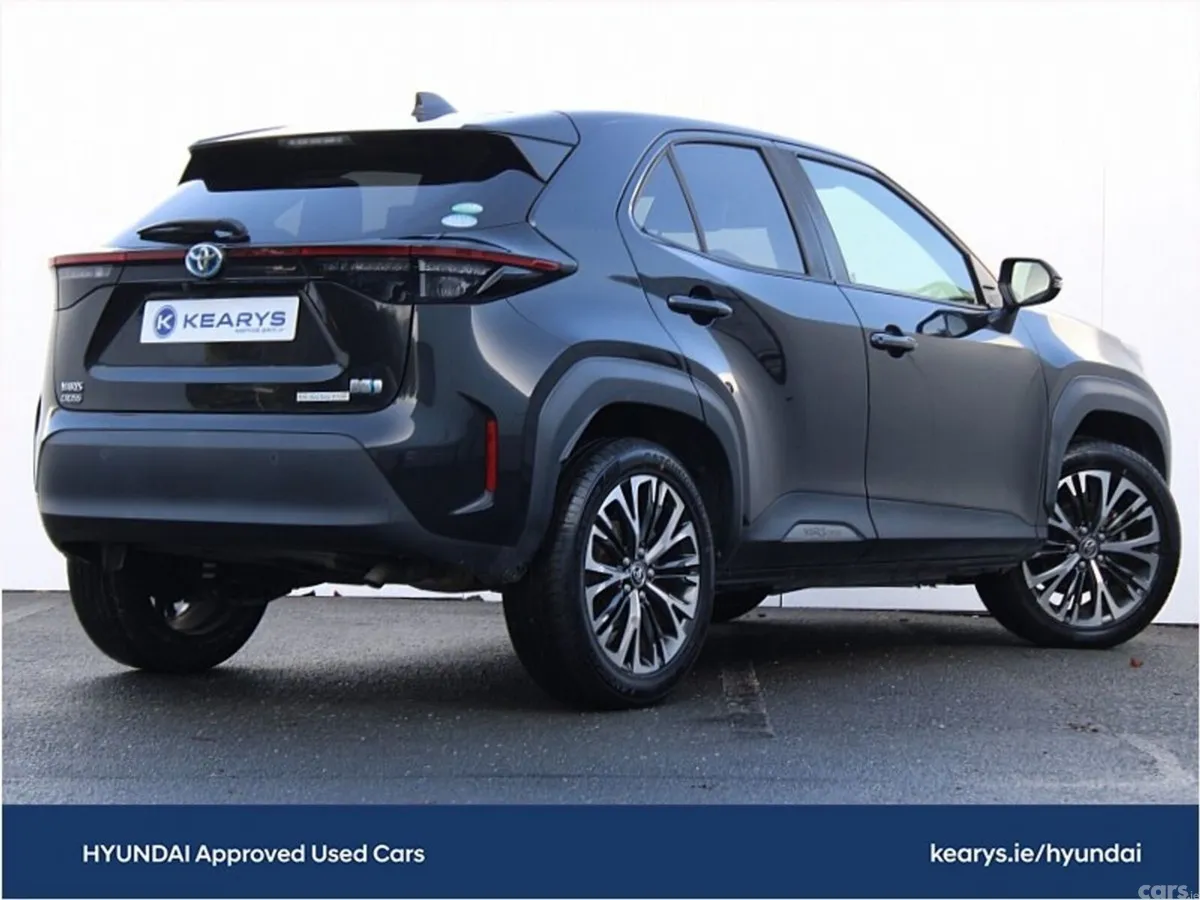 Toyota Yaris Cross Hatchback, Petrol Hybrid, 2021, Black