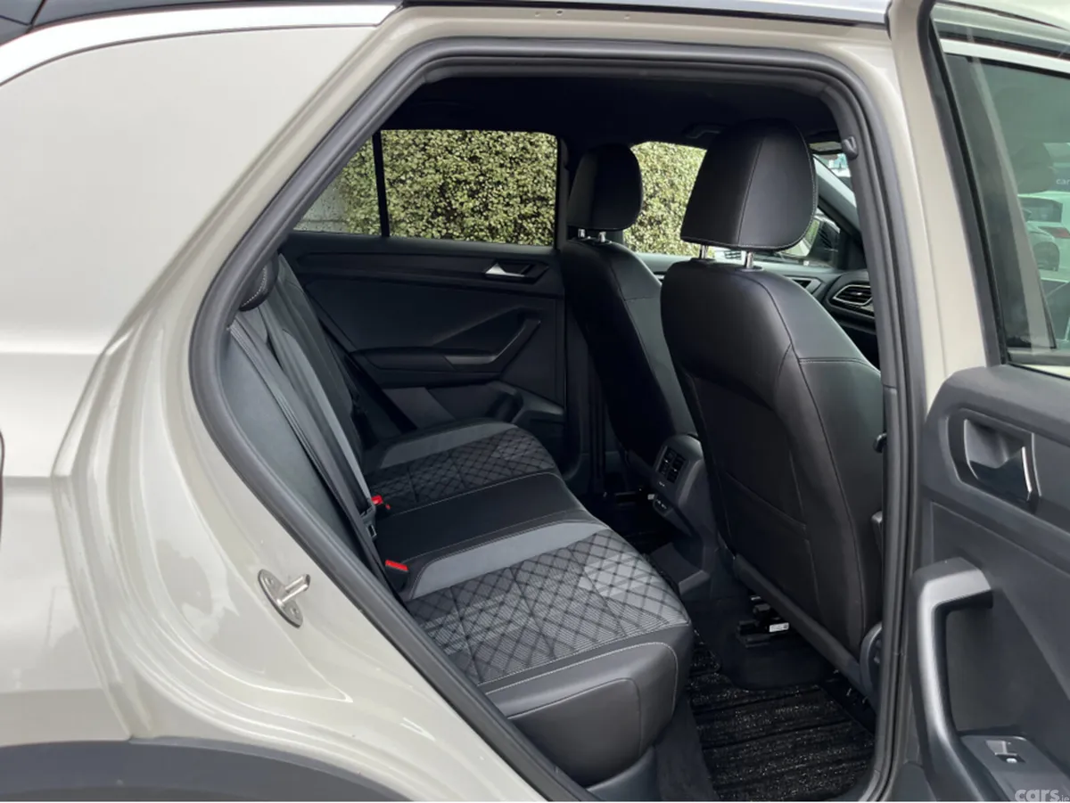 Volkswagen T-Roc SUV, Diesel, 2023, Grey