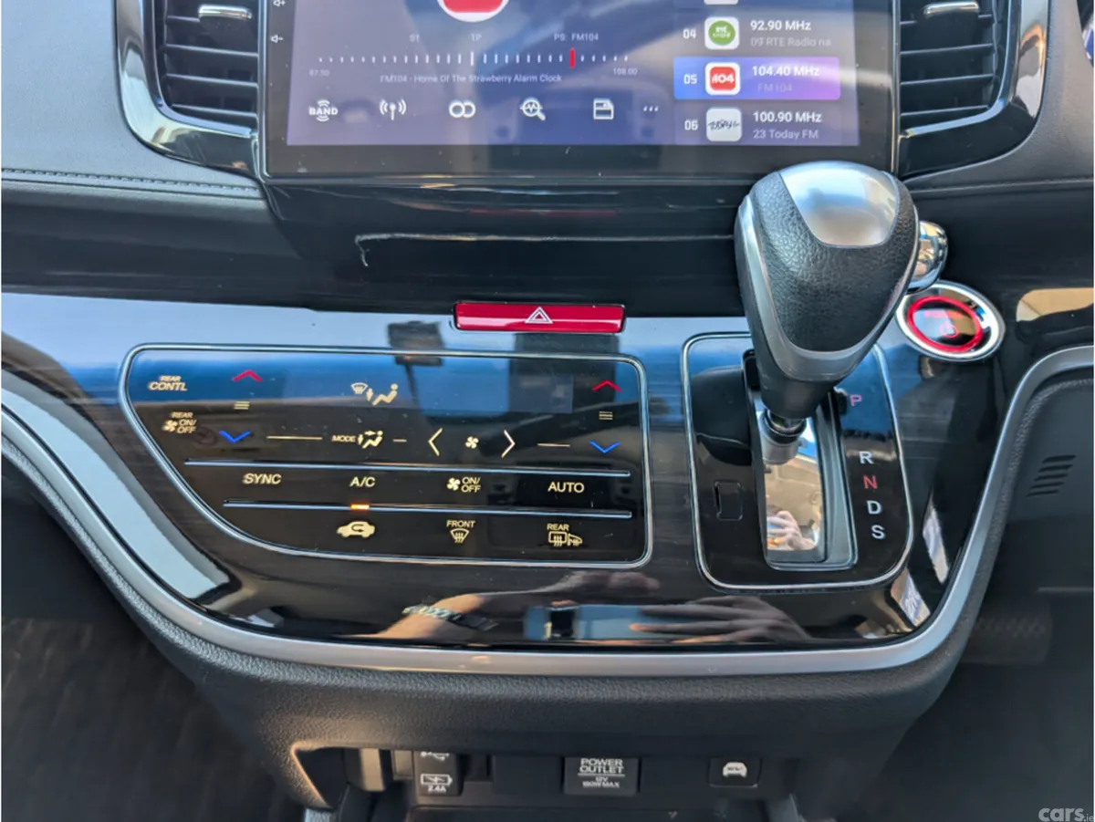 Honda Odyssey MPV, Petrol Hybrid, 2019, Blue