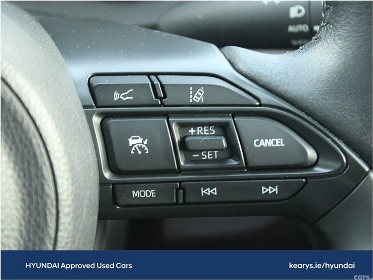 Toyota Yaris Cross Hatchback, Petrol Hybrid, 2021, Black