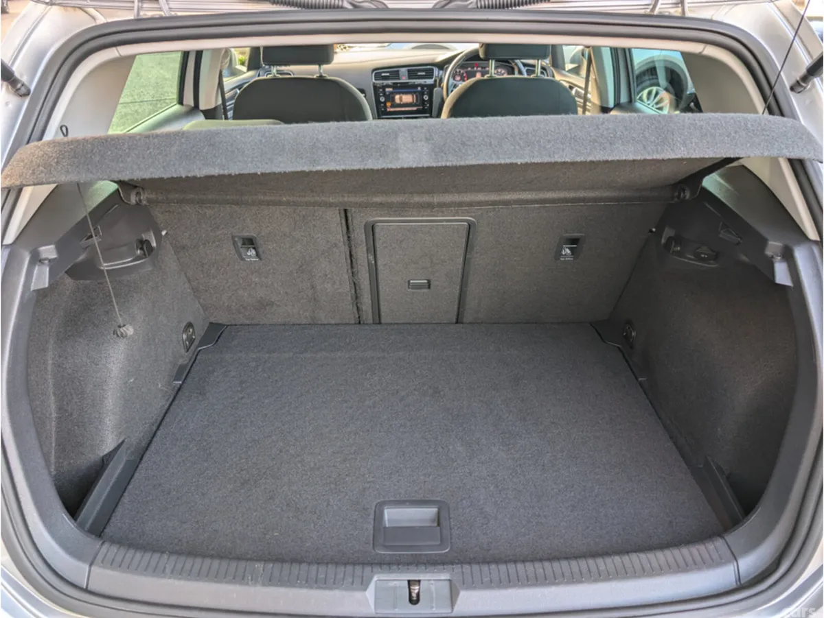 Volkswagen Golf Hatchback, Petrol, 2018, Grey