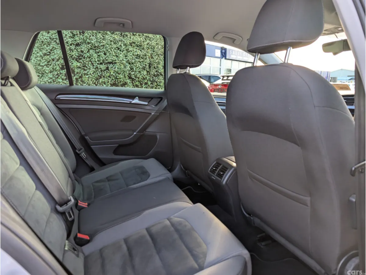 Volkswagen Golf Hatchback, Petrol, 2018, Grey