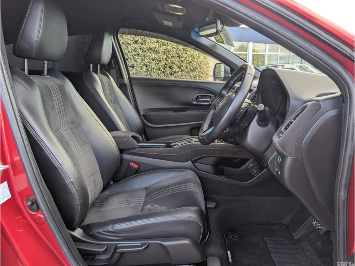 Honda Vezel Hatchback, Petrol Hybrid, 2018, Red