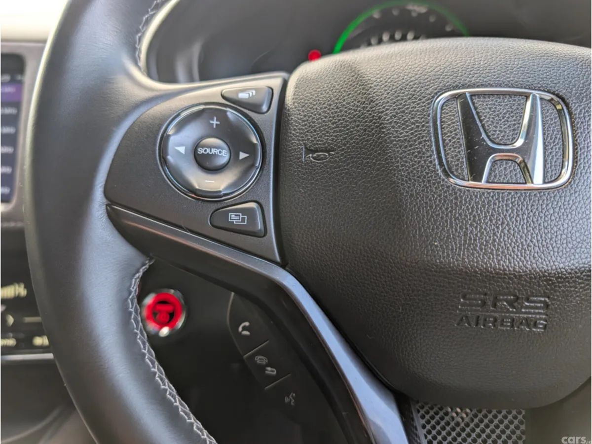 Honda Vezel Hatchback, Petrol Hybrid, 2018, Red