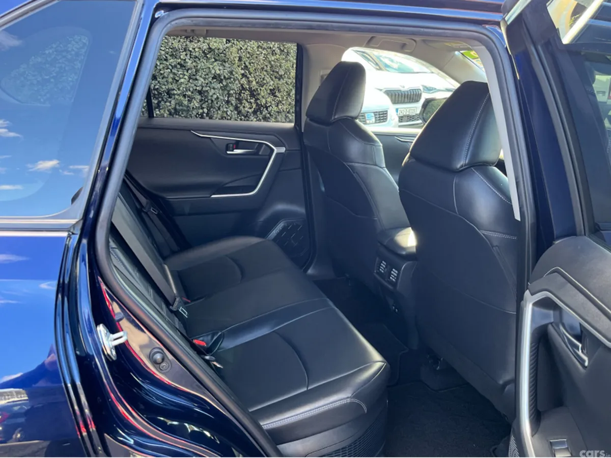 Toyota RAV4 SUV, Petrol Hybrid, 2019, Blue