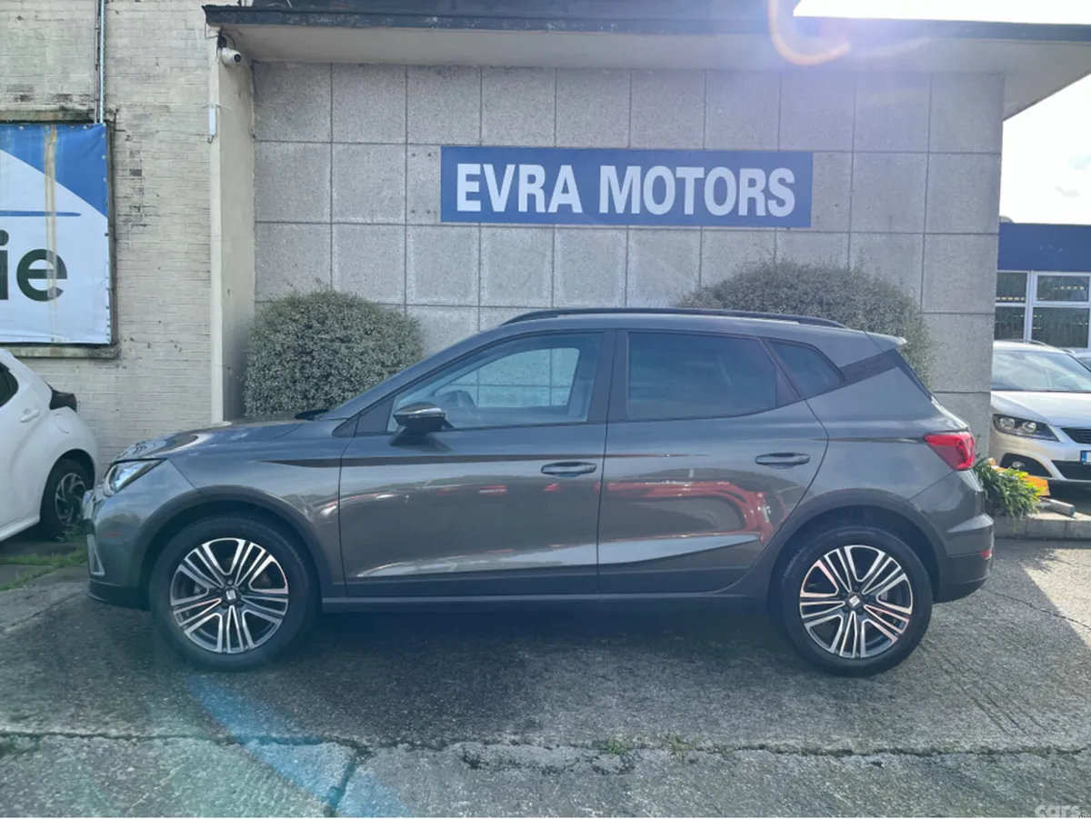 SEAT Arona SUV, Petrol, 2024, Green