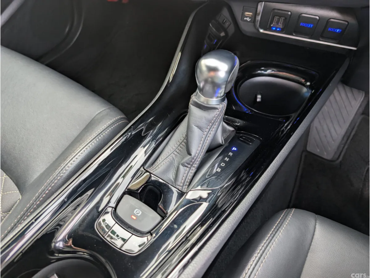 Toyota C-HR SUV, Petrol Hybrid, 2023, Black