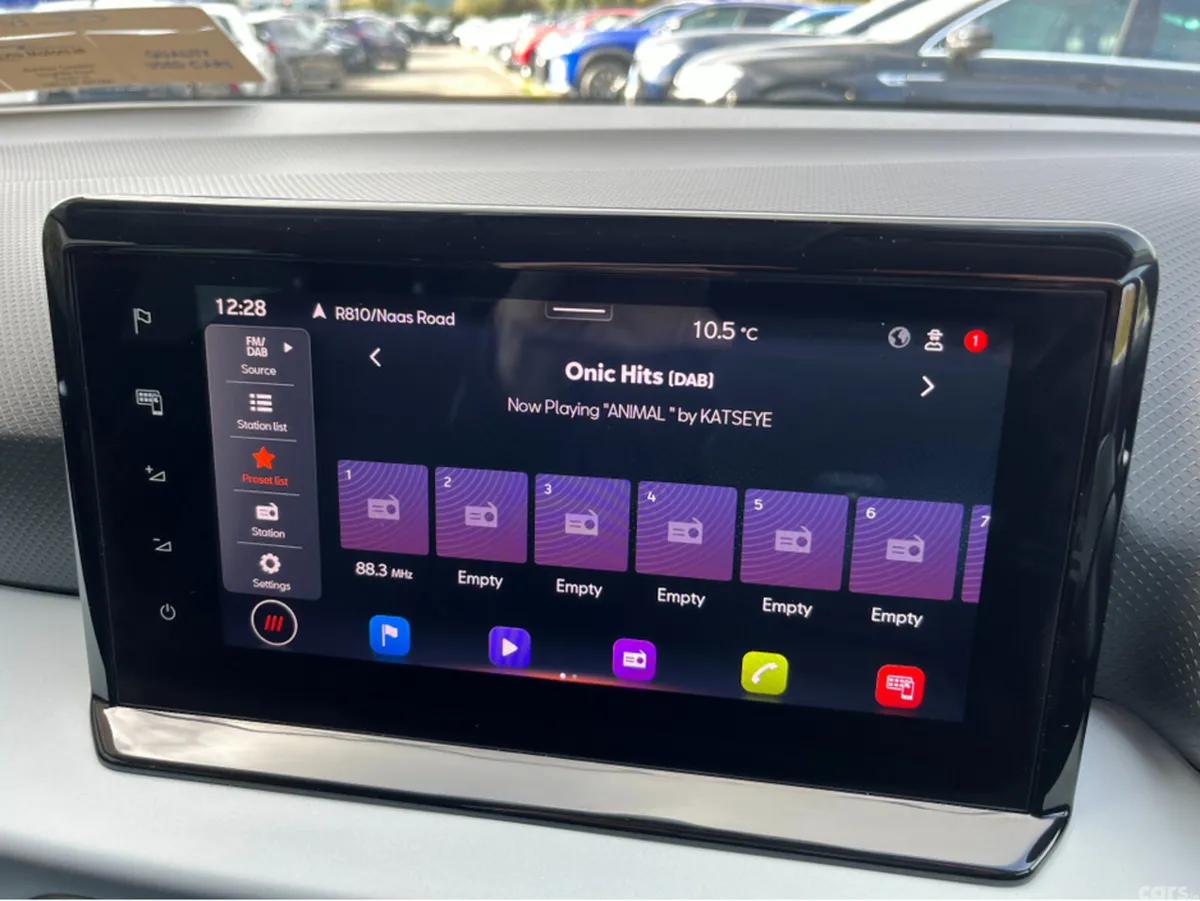 SEAT Arona SUV, Petrol, 2024, Green